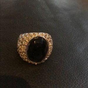 Onyx ring with crystals